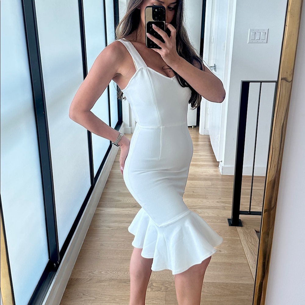 White Bodycon dress. Size M